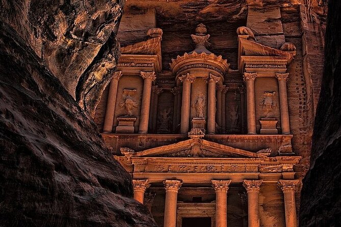 2-Day Petra Private Guided Tour from Jerusalem - The long road from the border to Petra