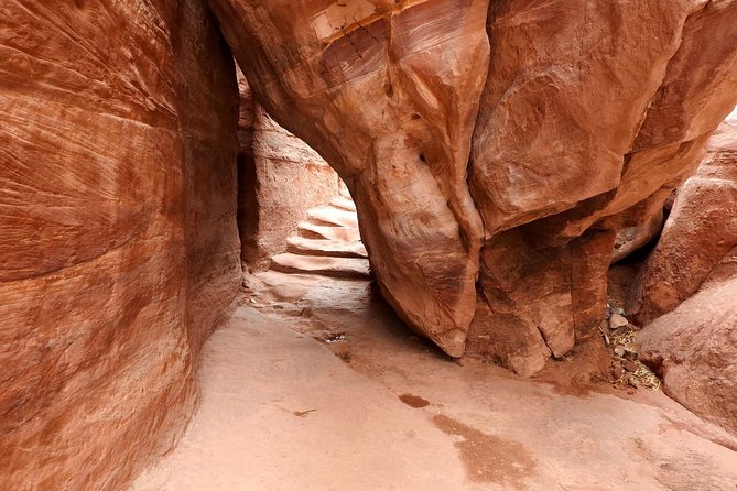 2 Day Tour to Petra and Wadi Rum from Tel Aviv - Petra begins early and moves quickly