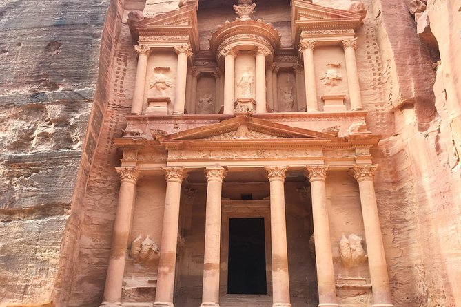 2 day tour to Petra from Eilat - Leaving Eilat and crossing into Jordan