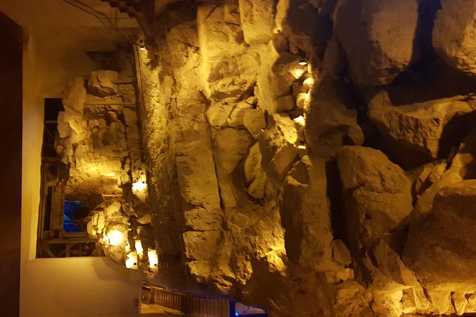 Discover the Secrets of the Underground Jerusalem with a private tour - The essential points at a glance