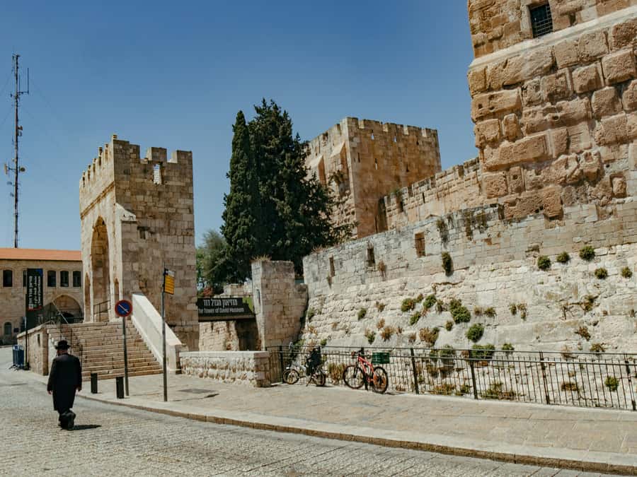From Tel Aviv: City of David & Underground Jerusalem Tour - The Sephardi synagogues and the restored Jewish Quarter