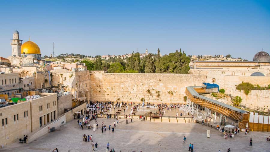 From Tel Aviv: City of David & Underground Jerusalem Tour - The guide, group size, and pace