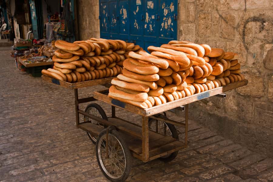 From Tel Aviv: Jerusalem Day Trip with Transfer - Entering the Old City through its quarters