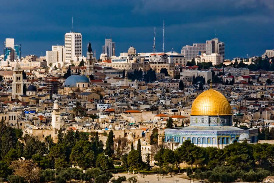 From Tel Aviv: Jerusalem Old & New City Bus Tour - Inside the Old City, four quarters meet