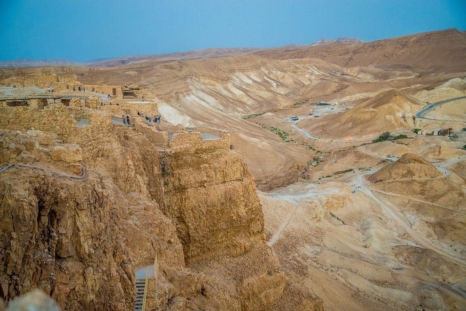From Tel Aviv: Masada, Ein Gedi and Dead Sea - The guiding question: information or transport?