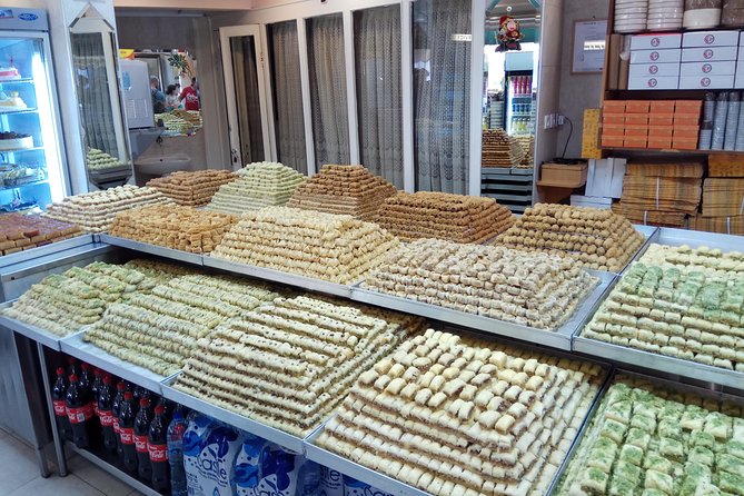 Haifa Culinary Private Tour - Daniel and Evelin’s storytelling style