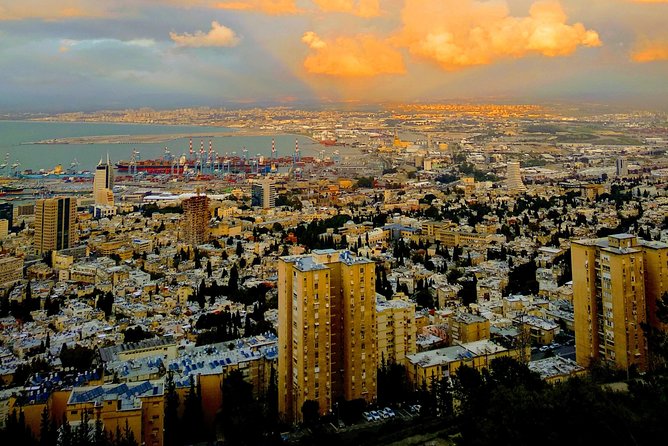 Haifa's specials spots - The Baha’i Gardens in About 30 Minutes