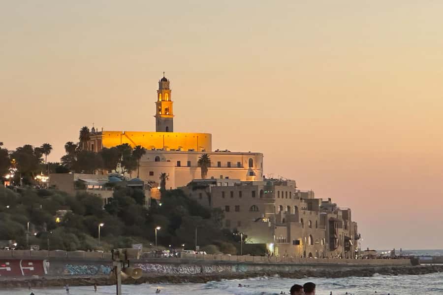 Jaffa Sunset Skyline Walking Tour - The floating orange tree and Jaffa’s artistic side