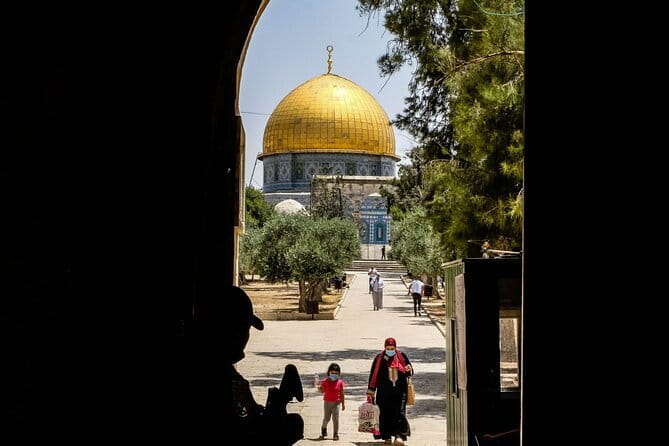 Jerusalem and Dead Sea Private Tour - The Jewish Quarter and the ancient Cardo