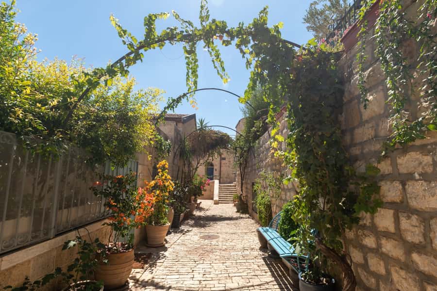 Jerusalem: Best of Jerusalem Day Tour - From Tzahal Square to modern Jerusalem