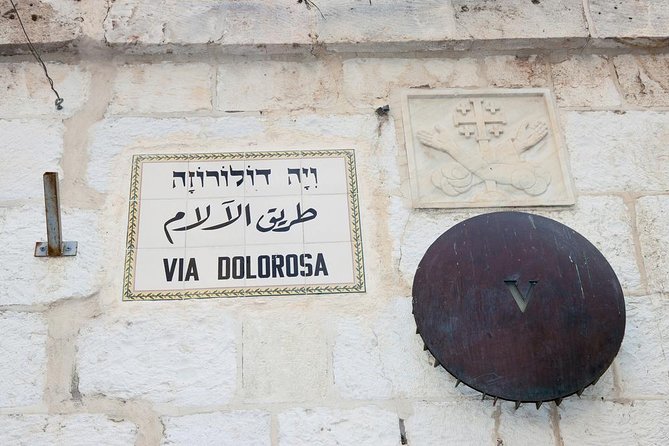 Jerusalem Half Day Tour: Holy Sepulchre and Western Wall - The Western Wall in the Jewish Quarter