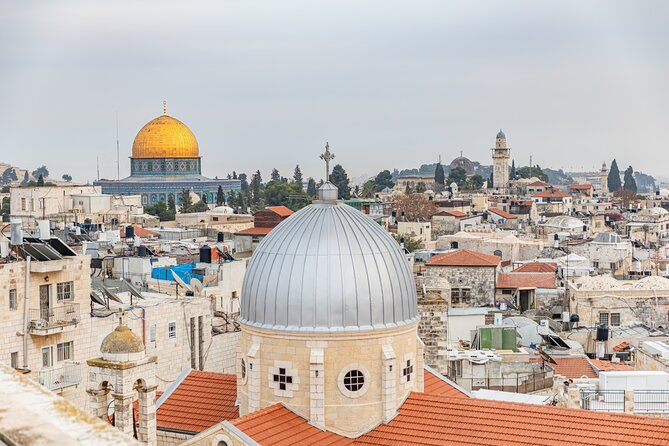 Jerusalem Half Day Walking Tour (3 hours) from Jerusalem - Entering the Church of the Holy Sepulchre