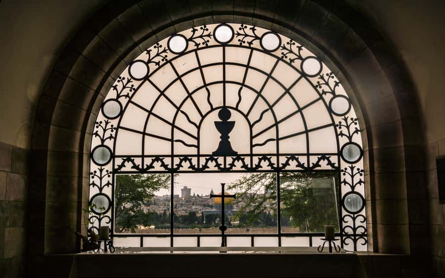 Jerusalem: Mount of Olives Guided Tour - The Jewish cemetery and the view across Jerusalem