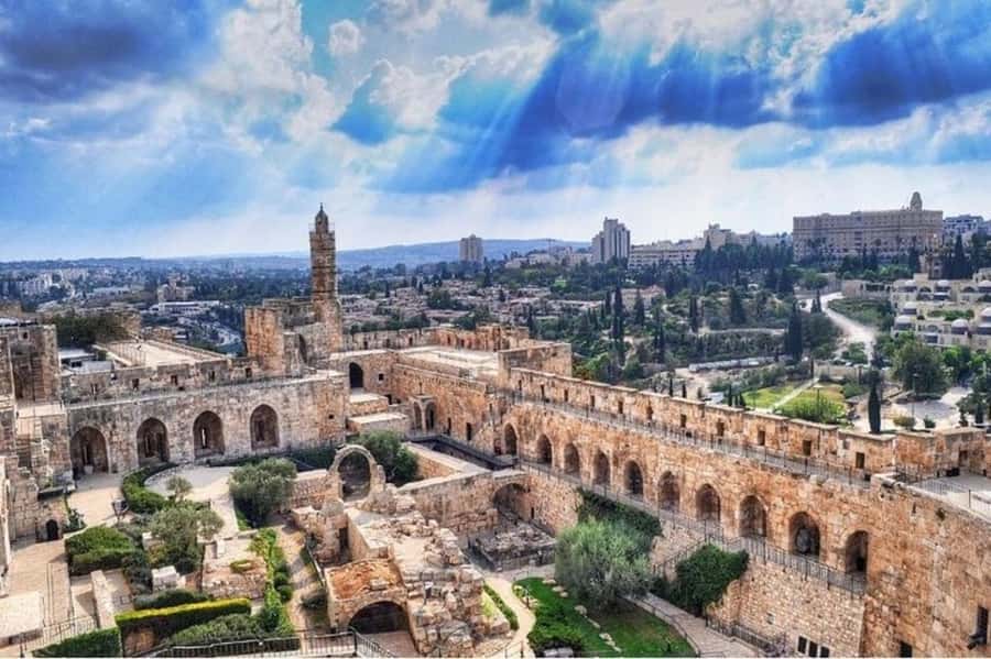 Jerusalem : Must-See Attractions Private Walking Tour - Following the Via Dolorosa