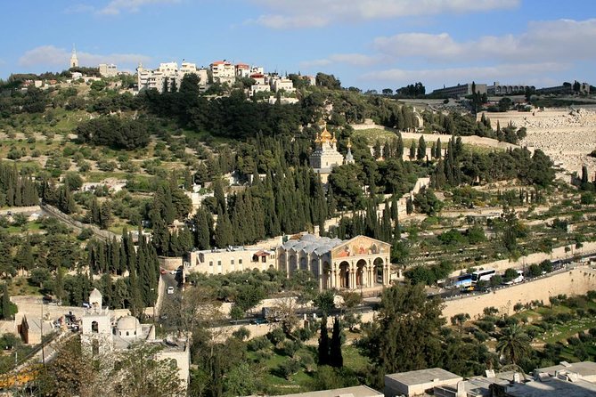 Jerusalem Old City from Tel Aviv - Mount Zion connects religious tradition and royal memory