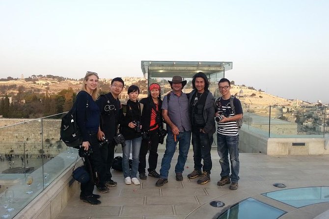 Jerusalem Tours - Walking through the Jewish Quarter