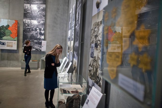 Jerusalem Yad Vashem Holocaust History Museum Tour - Walking Leszno Street in the Warsaw Ghetto