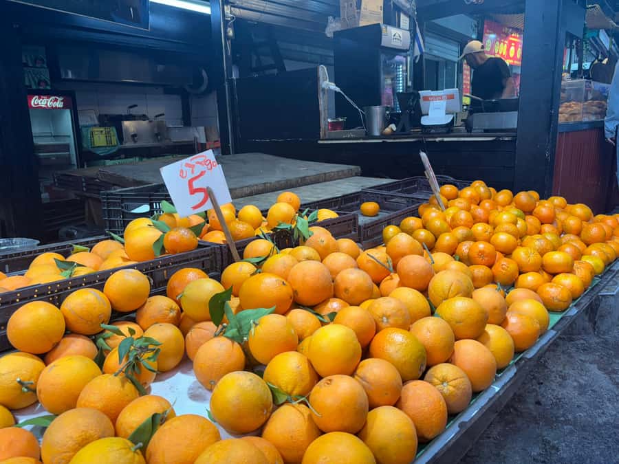 Market Mosaic: A Gastronomic Exploration of Carmel Treasures - Key points at a glance