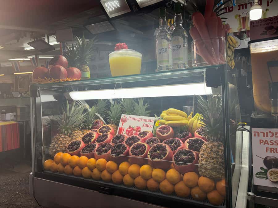 Market Mosaic: A Gastronomic Exploration of Carmel Treasures - Drinks and the value of the $60 price