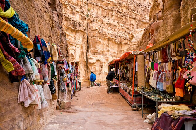 Petra 2 Day Tour from Tel Aviv - The three-star hotel and included breakfast