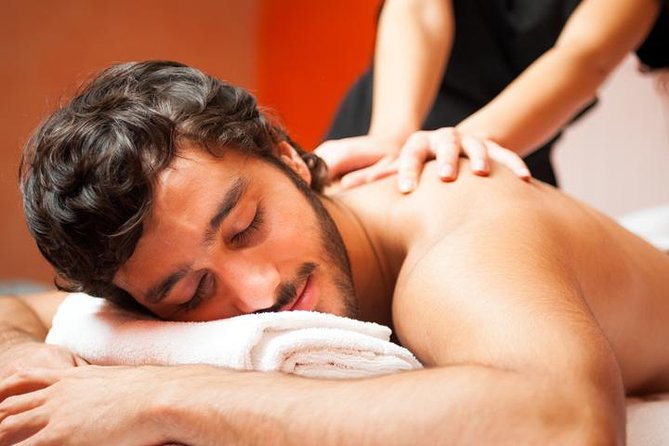 Private Couple Massage workshop - Entering the private session at Jaffa Court