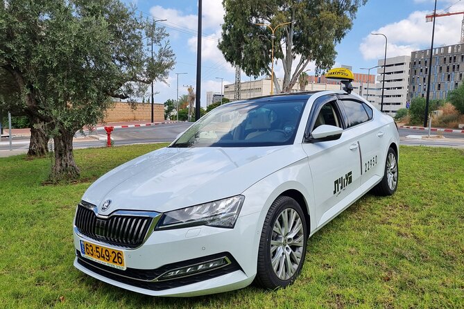 Privet Pickup from Tel Aviv Hotels to the Airport - What the Pickup Looks Like at Your Hotel or Airbnb