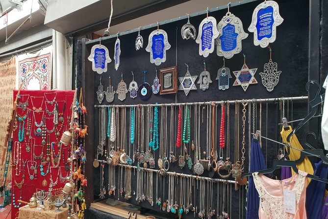 Privet walking tour in Tel Aviv-Yafo - Neve Tzedek: early Tel Aviv in a cafe district