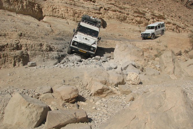 Ramon Crater Jeep Tour from Mitzpe Ramon - The guides make the short format work