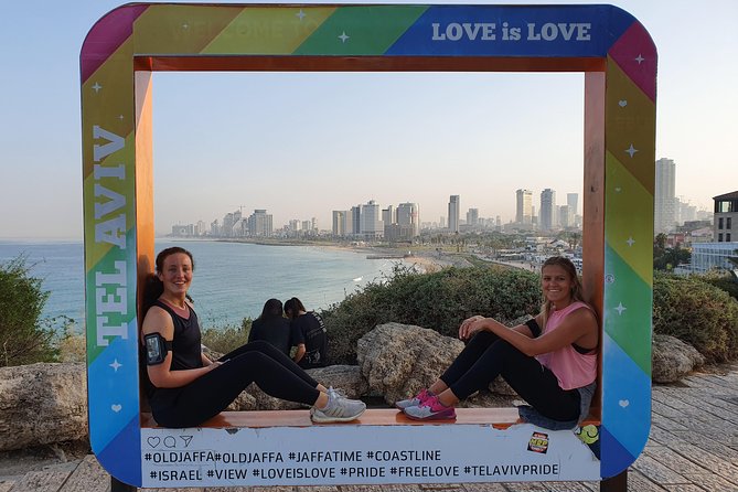 Running Tour - Tel Aviv Highlights 10KM - Bauhaus streets and the story of Independence Hall