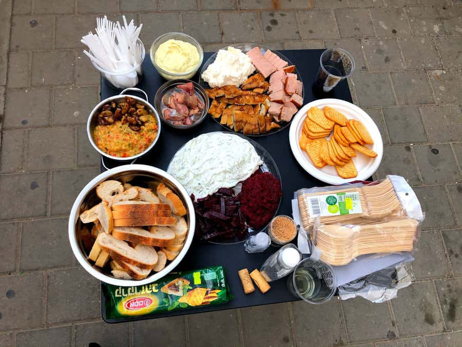 Tel Aviv: 2-Hour Levinsky Market Tour with Full Lunch - What the two-hour route is likely to feel like