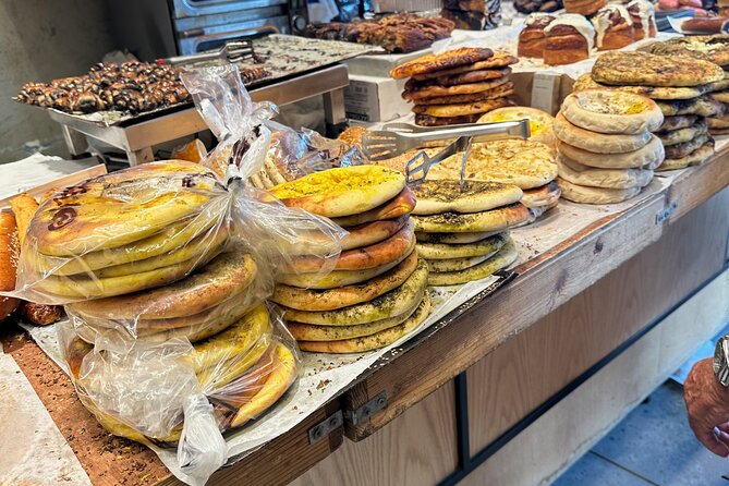 Tel Aviv: Carmel Market Food Tasting Tour “Shuk Hacarmel” - Group size, pace, and comfort