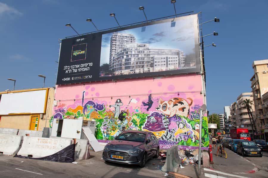Tel Aviv: Florentin Saturday Walking Tour - What the Saturday timing adds