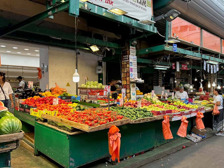 Tel Aviv: Food Tasting Tour of Iraqi Jewish Tikva Market - Sweet stops with rugelach and baklava