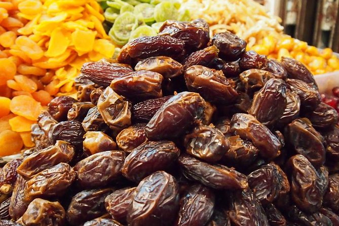 Tel Aviv Food Tour of the Carmel Market - The guide can make or break the experience