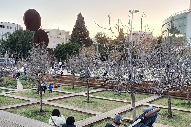 Tel Aviv Highlights Bike Tour - Marina Views and the Beachfront Promenade