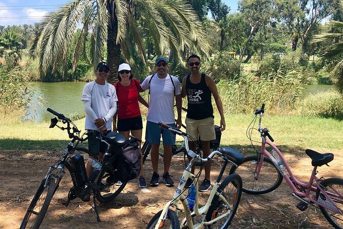 Tel Aviv Highlights Bike Tour - Habimah Square and Tel Aviv’s Cultural Center