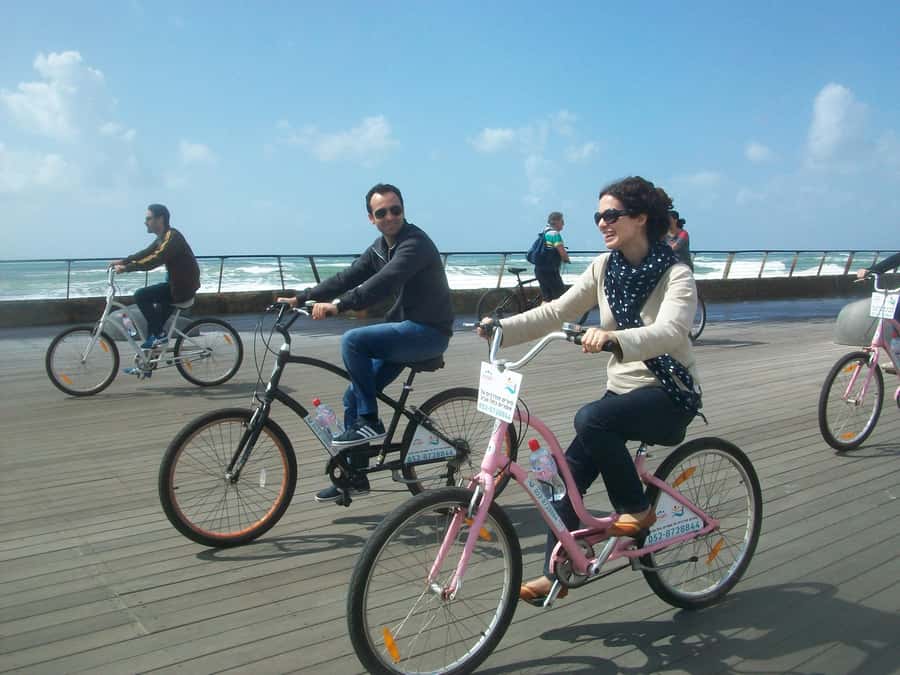 Tel Aviv: Private Bike Tour - Why a bike is a smart way to see Tel Aviv