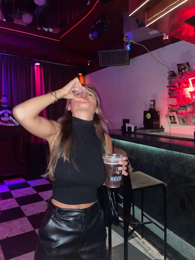 Tel Aviv: Pub Crawl and Nightlife Tour with Shots - Four shots, but extra spending is your choice
