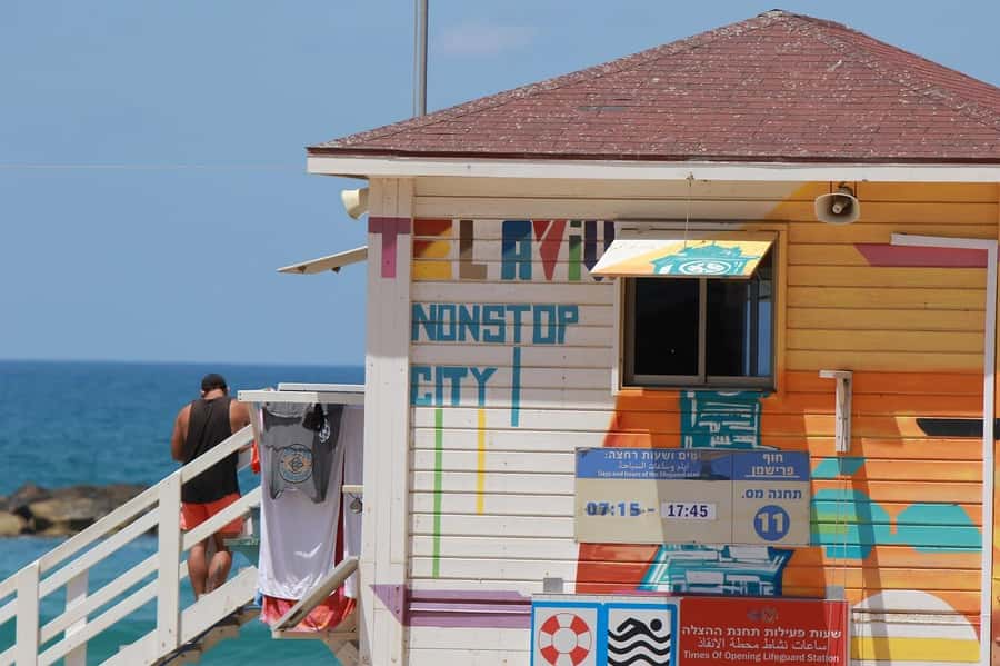 Tel Aviv's Bauhaus & Bohemian Vibes: Private Walking Tour - Key points at a glance