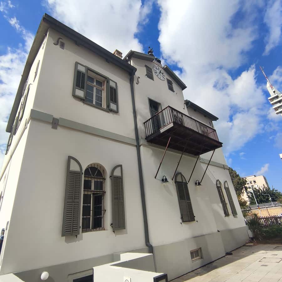Tel Aviv's Bauhaus & Bohemian Vibes: Private Walking Tour - Starting with the White City and Bauhaus design
