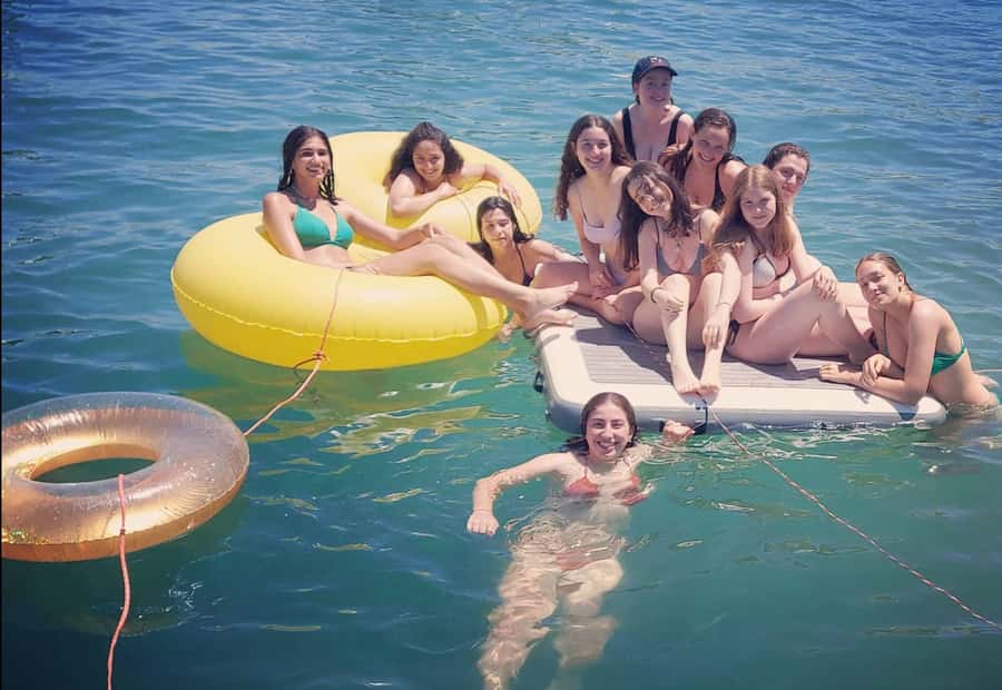 Tel Aviv: Skyline Boat Cruise with stop for water activities - The 45 to 60-minute swimming stop