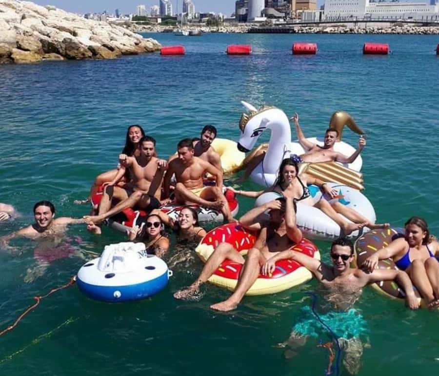 Tel Aviv: Skyline Boat Cruise with stop for water activities - Seeing Tel Aviv from the sea