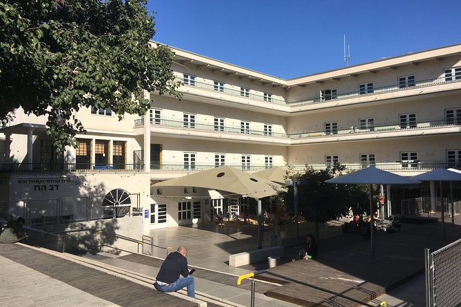 The White City: A Self-Guided Audio Tour of the History of the Bauhaus Style - Walking along Dizengoff Street